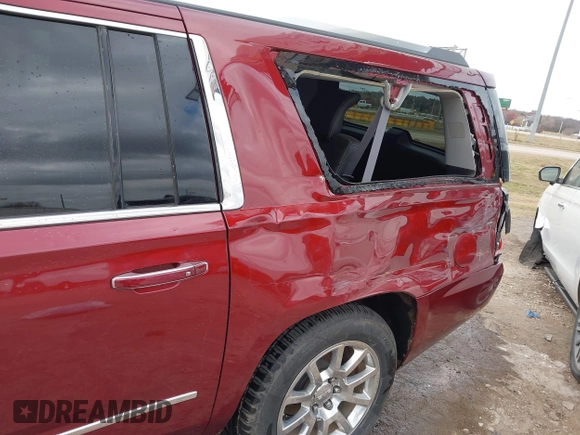 2016 GMC Yukon XL Denali with VIN 1GKS1HKJXGR453840, listed as a IAAI auction lot 41057135 with 105,469 mi miles. Bid and sale history available at carsss.com. Image 6.