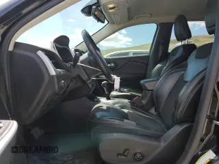 2018 Jeep Cherokee Latitude Plus с VIN 1C4PJMLX5JD555712, выставлен на аукционе Copart как лот 54426415 с пробегом 83 131 миль миль и Списание • Salvage title. История ставок и продаж доступна на DreamBid. Изображение 7.