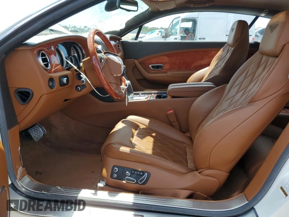 2013 Bentley Continental GT с VIN SCBFU7ZA2DC084722, выставлен на аукционе Copart как лот 50199214 с пробегом 25 225 миль миль и . История ставок и продаж доступна на DreamBid. Изображение 7.