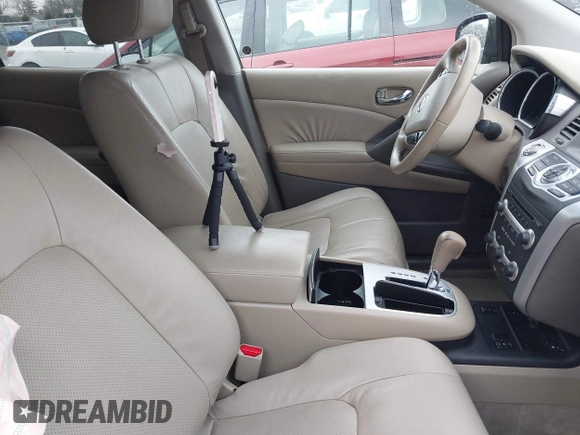 2010 Nissan Murano S z VIN JN8AZ1MU0AW014321, wystawiony jako IAAI lot #38207707 z przebiegiem Nie podano mil oraz . Historia ofert i sprzedaży dostępna na DreamBid. Obrazek 5.