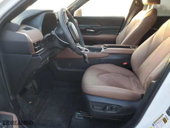 2024 Toyota Grand Highlander Hybrid MAX Limited with VIN 5TDADAB5XRS002064, listed as a Copart auction lot 88327175 with 0 mi miles and Salvage Title. Bid and sale history available at carsss.com. Image 7.