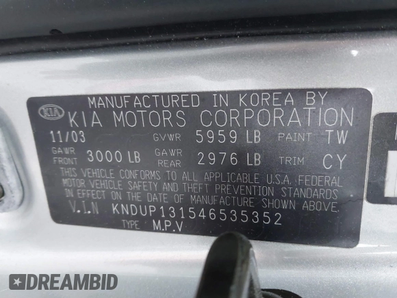 2004 Kia Sedona LX with VIN KNDUP131546535352, listed as a IAAI auction lot 41856784 with 128,943 mi miles. Bid and sale history available at carsss.com. Image 9.