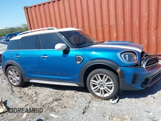 2024 MINI Countryman Cooper S with VIN WMZ53BR06R3S07175, listed as a IAAI auction lot 41974692 with 16,827 mi miles. Bid and sale history available at carsss.com. Image 13.