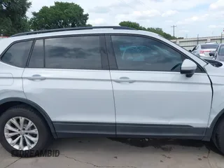 2018 Volkswagen Tiguan S with VIN 3VV1B7AX0JM092116, listed as a IAAI auction lot 42388339 with 103,412 mi miles and . Bid and sale history available at DreamBid. Image 13.
