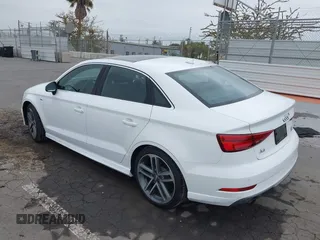 2017 Audi A3 z VIN WAUJ8HFFXH1047739, wystawiony jako IAAI lot #42313056 z przebiegiem 125 104 mil mil oraz . Historia ofert i sprzedaży dostępna na DreamBid. Obrazek 3.