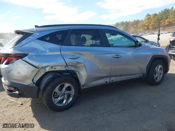 2024 Hyundai Tucson SEL with VIN 5NMJBCDE9RH295280, listed as a IAAI auction lot 40632277 with NaN miles. Bid and sale history available at carsss.com. Image 13.