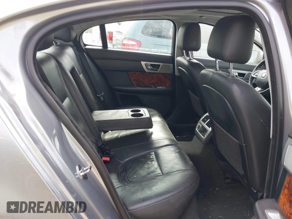 2015 Jaguar XF T Premium with VIN SAJWA0FS1FPU58051, listed as a IAAI auction lot 41690461 with 128,900 mi miles and . Bid and sale history available at DreamBid. Image 8.