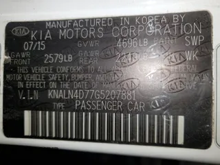 2016 Kia Cadenza Premium with VIN KNALN4D77G5207881, listed as a Copart auction lot 69082114 with 167,870 mi miles and Salvage Title. Bid and sale history available at carsss.com. Image 12.