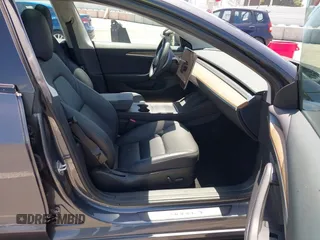 2023 Tesla Model 3 z VIN 5YJ3E1EA6PF694419, wystawiony jako IAAI lot #42268637 z przebiegiem 17 419 mil mil oraz . Historia ofert i sprzedaży dostępna na DreamBid. Obrazek 5.