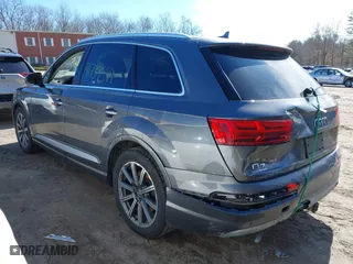 2019 Audi Q7 Prestige with VIN WA1VAAF70KD013429, listed as a IAAI auction lot 41739599 with 73,944 mi miles. Bid and sale history available at carsss.com. Image 3.