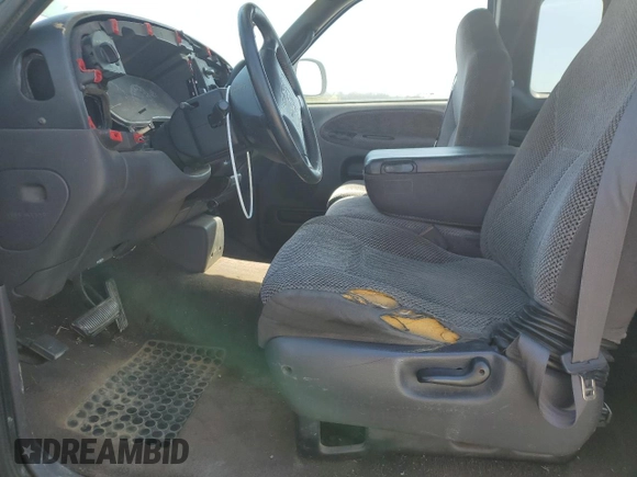 1999 Dodge 2500 with VIN 1B7KC23Z0XJ594695, listed as a Copart auction lot 50990825 with 235,365 mi miles and Clean title. Bid and sale history available at DreamBid. Image 7.