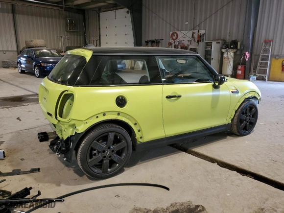 2024 MINI Hardtop 2 Door Cooper S with VIN WMW53DH01R2V53523, listed as a Copart auction lot 55844394 with 719 mi miles and Salvage Title. Bid and sale history available at carsss.com. Image 3.
