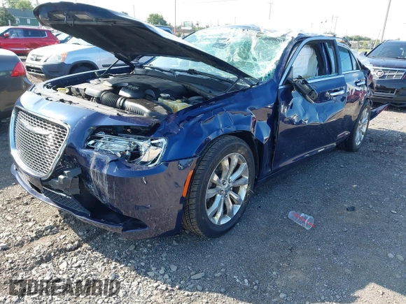 2016 Chrysler 300 with VIN 2C3CCAKG6GH152508, listed as a IAAI auction lot 40152840 with 94,646 mi miles. Bid and sale history available at carsss.com. Image 6.