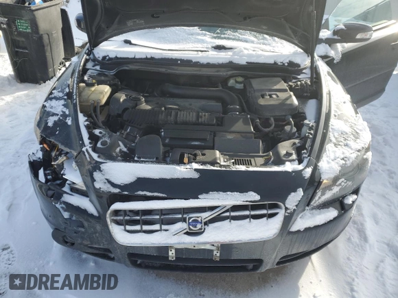 2010 Volvo C70 with VIN YV1672MC9AJ091846, listed as a Copart auction lot 46032705 with 164,663 mi miles and Salvage Title. Bid and sale history available at carsss.com. Image 13.