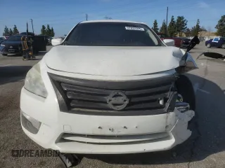2015 Nissan Altima 2.5 with VIN 1N4AL3AP3FN392921, listed as a Copart auction lot 47832595 with Not provided miles and Salvage title. Bid and sale history available at DreamBid. Image 5.