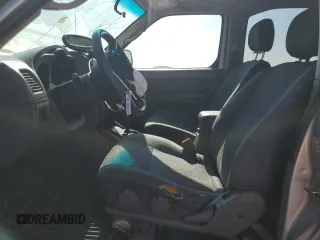 2003 Nissan Xterra XE with VIN 5N1ED28T13C662690, listed as a Copart auction lot 60697725 with 367,120 mi miles and Salvage title. Bid and sale history available at DreamBid. Image 7.