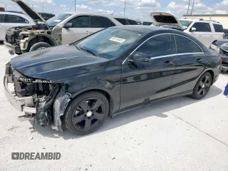2017 Mercedes-Benz CLA 250 z VIN WDDSJ4EB2HN451460, wystawiony jako Copart lot #50419445 z przebiegiem 83 697 mil mil oraz Szkoda całkowita • Salvage title. Historia ofert i sprzedaży dostępna na DreamBid. Obrazek 1.