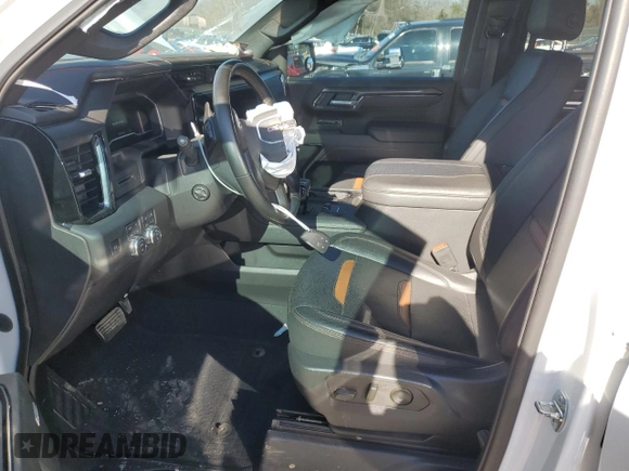2023 GMC Sierra 1500 AT4 with VIN 3GTUUEE81PG231674, listed as a Copart auction lot 44615465 with 35,569 mi miles and Salvage title. Bid and sale history available at DreamBid. Image 7.