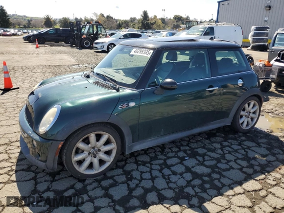 2003 MINI Hardtop S with VIN WMWRE33473TD67280, listed as a Copart auction lot 49298995 with Not Provided miles and Salvage Title. Bid and sale history available at DreamBid. Image 1.