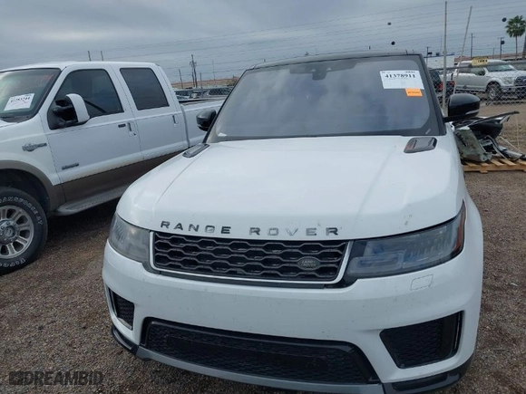 2019 Land Rover Range Rover Sport HSE with VIN SALWR2RV4KA418156, listed as a IAAI auction lot 41378911 with 104,547 mi miles. Bid and sale history available at carsss.com. Image 6.