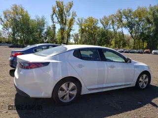 2015 Kia Optima Hybrid EX with VIN KNAGN4AD5F5090800, listed as a Copart auction lot 70700424 with 91,351 mi miles and Salvage Title. Bid and sale history available at carsss.com. Image 3.