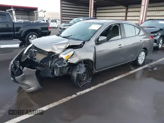 2017 Nissan Versa SV z VIN 3N1CN7AP4HK429880, wystawiony jako IAAI lot #41702985 z przebiegiem 183 764 mil mil oraz . Historia ofert i sprzedaży dostępna na DreamBid. Obrazek 21.