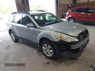 2012 Subaru Outback 2.5i z VIN 4S4BRBACXC3233157, wystawiony jako IAAI lot #42412424 z przebiegiem 79 468 mil mil oraz . Historia ofert i sprzedaży dostępna na DreamBid. Obrazek 1.