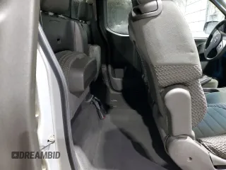 2007 Nissan Frontier Nismo z VIN 1N6AD06W97C408958, wystawiony jako Copart lot #45300865 z przebiegiem 143 608 mil mil oraz Szkoda całkowita • Salvage title. Historia ofert i sprzedaży dostępna na DreamBid. Obrazek 10.