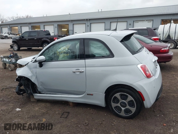 2017 FIAT 500e with VIN 3C3CFFGE1HT550018, listed as a IAAI auction lot 40730795 with 1 mi miles. Bid and sale history available at carsss.com. Image 14.