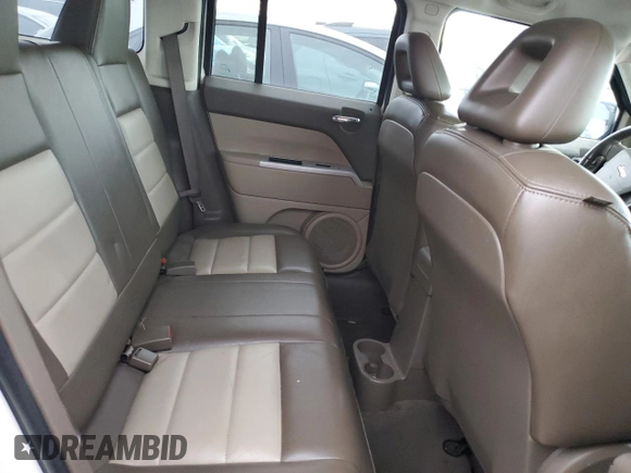 2008 Jeep Patriot Limited with VIN 1J8FT48W58D649307, listed as a Copart auction lot 84977034 with 211,629 mi miles and Clean Title. Bid and sale history available at DreamBid. Image 10.