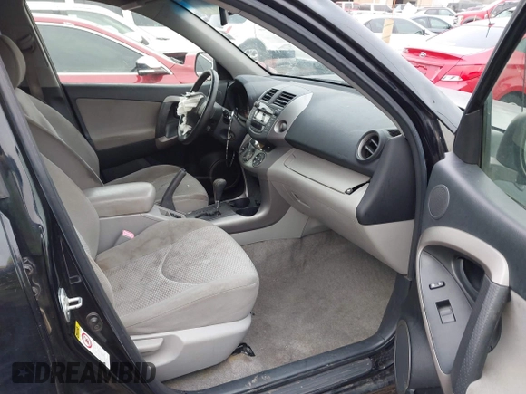 2008 Toyota RAV4 Ltd with VIN JTMZD31V986053909, listed as a IAAI auction lot 41488401 with 224,881 mi miles. Bid and sale history available at carsss.com. Image 5.