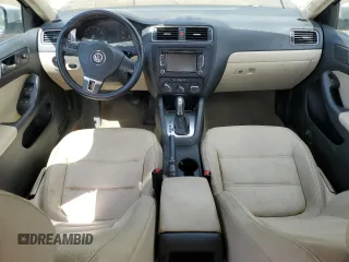 2011 Volkswagen Jetta SE z VIN 3VWDZ7AJ4BM316537, wystawiony jako Copart lot #55170355 z przebiegiem 185 265 mil mil oraz Czysty tytuł • Clean title. Historia ofert i sprzedaży dostępna na DreamBid. Obrazek 8.