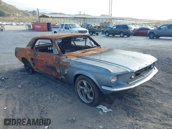 1967 Ford Mustang z VIN 0000007R01C215879, wystawiony jako IAAI lot #41377825 z przebiegiem Nie podano mil oraz . Historia ofert i sprzedaży dostępna na DreamBid. Obrazek 1.