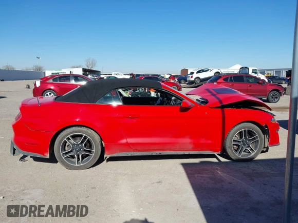 2022 Ford Mustang EcoBoost z VIN 1FATP8UH3N5104005, wystawiony jako IAAI lot #41389346 z przebiegiem 54 979 mil mil oraz . Historia ofert i sprzedaży dostępna na DreamBid. Obrazek 13.