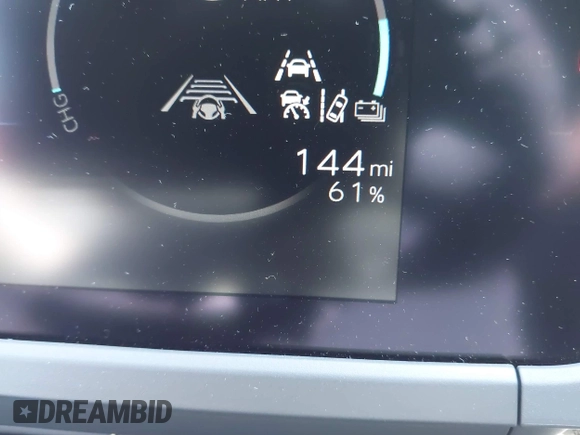 2024 Toyota bZ4X XLE z VIN JTMABACA5RA070254, wystawiony jako IAAI lot #42427736 z przebiegiem 5 718 mil mil oraz . Historia ofert i sprzedaży dostępna na DreamBid. Obrazek 17.