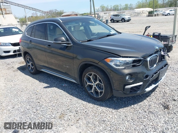 2018 BMW X1 xDrive28i with VIN WBXHT3C39J5F88234, listed as a IAAI auction lot 42044900 with 38,732 mi miles. Bid and sale history available at carsss.com. Image 1.