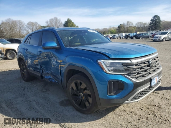 2024 Volkswagen Atlas SE with VIN 1V2JE2CA2RC210518, listed as a Copart auction lot 50130075 with 32,939 mi miles and Salvage title. Bid and sale history available at DreamBid. Image 4.