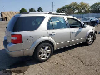 2007 Ford Freestyle Limited with VIN 1FMDK06107GA26333, listed as a Copart auction lot 71142764 with 177,878 mi miles and Salvage Title. Bid and sale history available at carsss.com. Image 3.