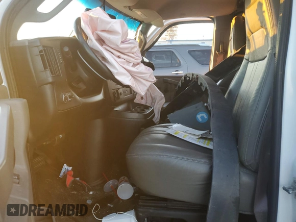 2018 Chevrolet Express Cargo Van with VIN 1GCWGAFP2J1333165, listed as a Copart auction lot 81050874 with 0 mi miles and Salvage Title. Bid and sale history available at carsss.com. Image 7.