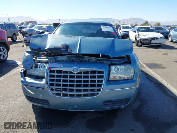 2008 Chrysler 300 LX with VIN 2C3KA43R08H267996, listed as a IAAI auction lot 41651603 with 188,760 mi miles. Bid and sale history available at carsss.com. Image 12.