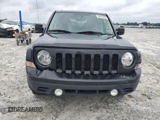 2016 Jeep Patriot Latitude with VIN 1C4NJRFB5GD500545, listed as a Copart auction lot 60374225 with 172,174 mi miles and Salvage title. Bid and sale history available at DreamBid. Image 5.