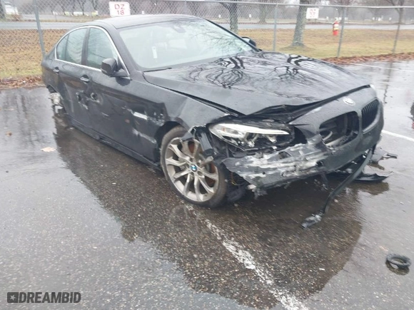 2016 BMW 5 Series 535i xDrive with VIN WBA5B3C55GG260370, listed as a IAAI auction lot 41100850 with 1 mi miles. Bid and sale history available at carsss.com. Image 16.