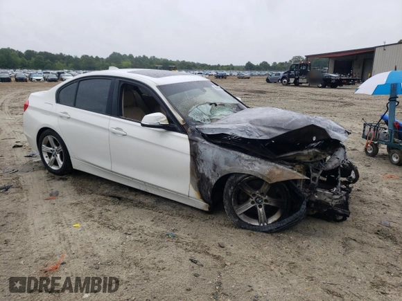2012 BMW 3 Series 328i с VIN WBA3C1C50CF430403, выставлен на аукционе Copart как лот 56896395 с пробегом Не указан миль и Списание • Salvage title. История ставок и продаж доступна на DreamBid. Изображение 4.