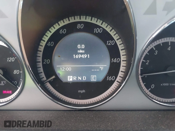 2011 Mercedes-Benz C 300 Sport with VIN WDDGF8BB1BR140556, listed as a IAAI auction lot 42036758 with 169,491 mi miles and . Bid and sale history available at DreamBid. Image 7.