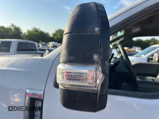 2019 Ford F-250 XL z VIN 1FT7W2B62KED86551, wystawiony jako IAAI lot #42339611 z przebiegiem 271 943 mil mil oraz . Historia ofert i sprzedaży dostępna na DreamBid. Obrazek 1.