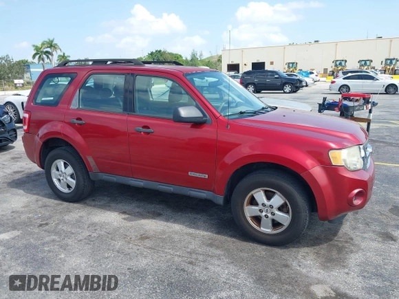 2008 Ford Escape XLS z VIN 1FMCU02Z28KB15112, wystawiony jako IAAI lot #42730429 z przebiegiem 109 831 mil mil oraz . Historia ofert i sprzedaży dostępna na DreamBid. Obrazek 1.