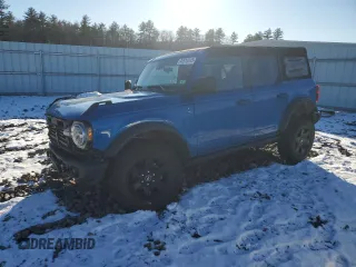 2023 Ford Bronco with VIN 1FMDE5BH0PLB15673, listed as a Copart auction lot 87823915 with 24,749 mi miles and Salvage Title. Bid and sale history available at DreamBid. Image 1.