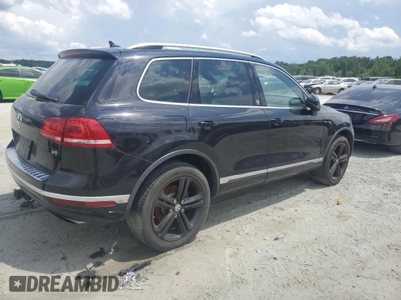 2017 Volkswagen Touareg Wolfsburg Edition with VIN WVGRF7BP6HD004806, listed as a Copart auction lot 61754565 with 160,012 mi miles and Clean title. Bid and sale history available at DreamBid. Image 3.