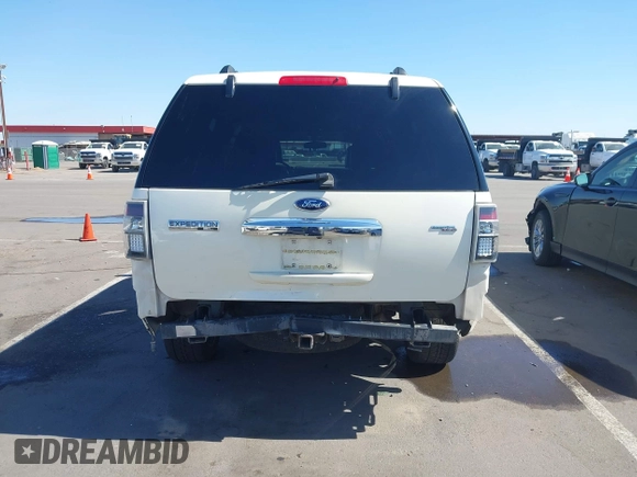 2008 Ford Expedition Max Limited с VIN 1FMFK20598LA05165, выставлен на аукционе IAAI как лот 42544119 с пробегом 230 904 миль миль и . История ставок и продаж доступна на DreamBid. Изображение 6.