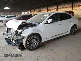 2016 Kia Cadenza Premium with VIN KNALN4D77G5207881, listed as a Copart auction lot 69082114 with 167,870 mi miles and Salvage Title. Bid and sale history available at carsss.com. Image 1.